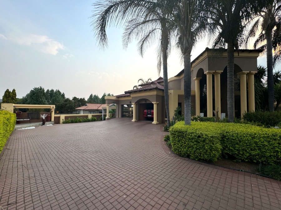 5 Bedroom Property for Sale in Birdwood Estate North West